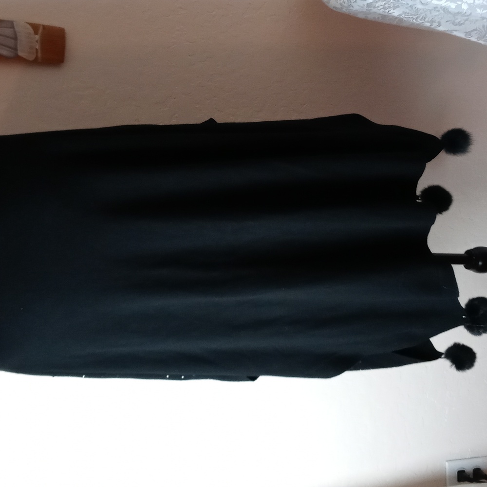 Ivonne Black Sweater Poncho with Pom-Pom Details - Picture 4 of 6